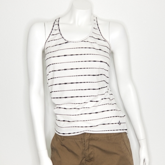 VOLCOM Tanks - Picture 2 of 8